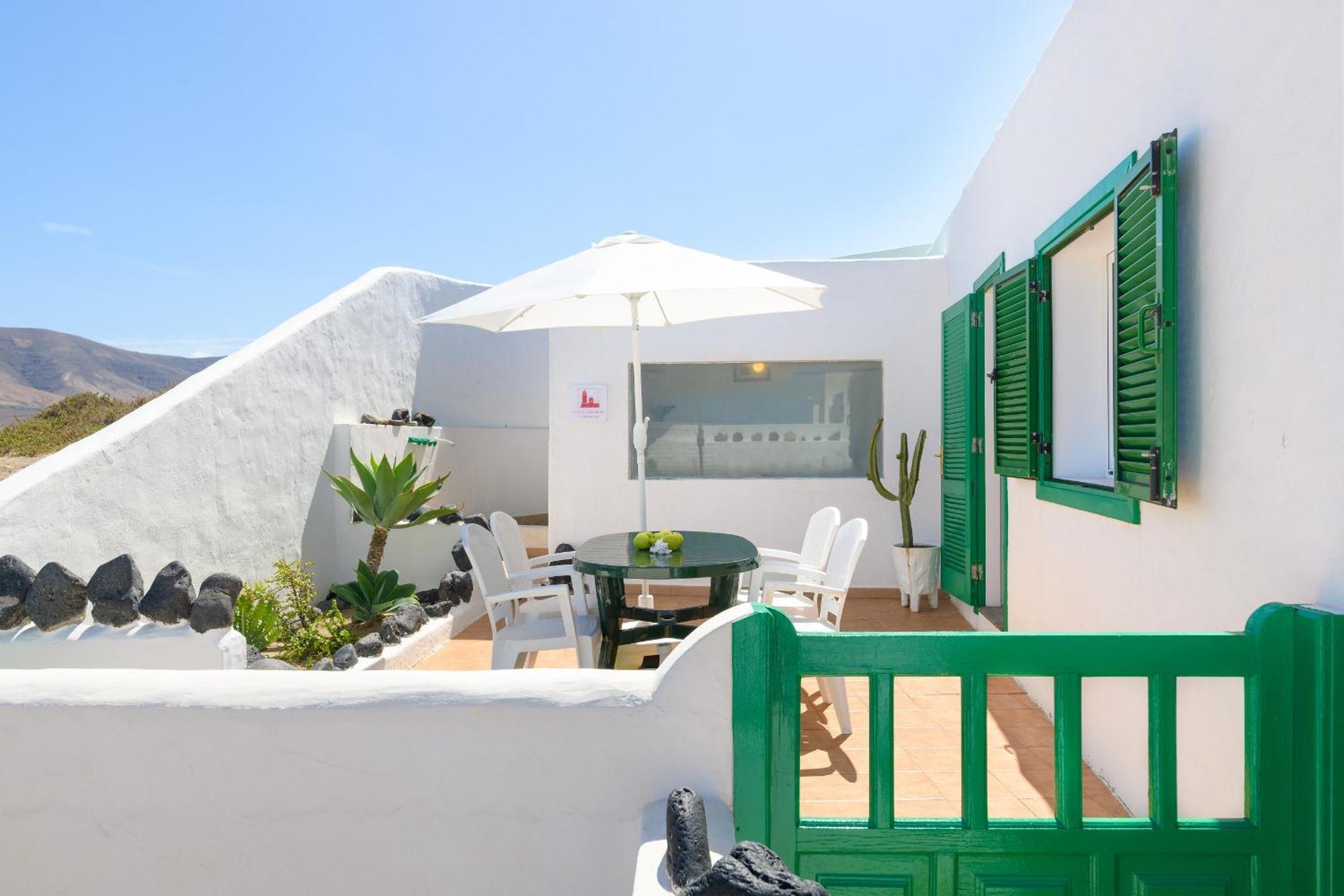 Famara Caracolillos, El Apartamento Kültér fotó