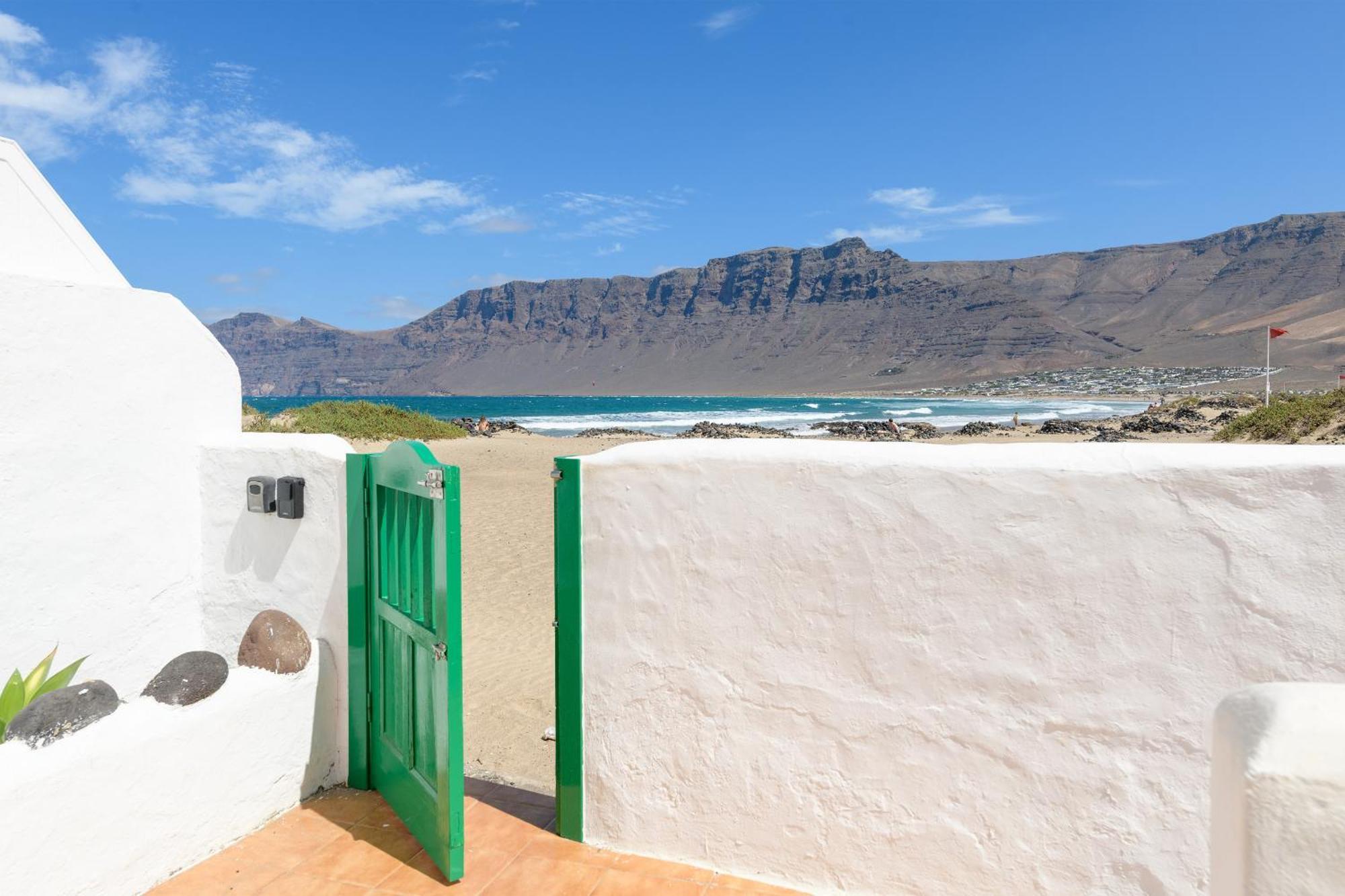 Famara Caracolillos, El Apartamento Kültér fotó